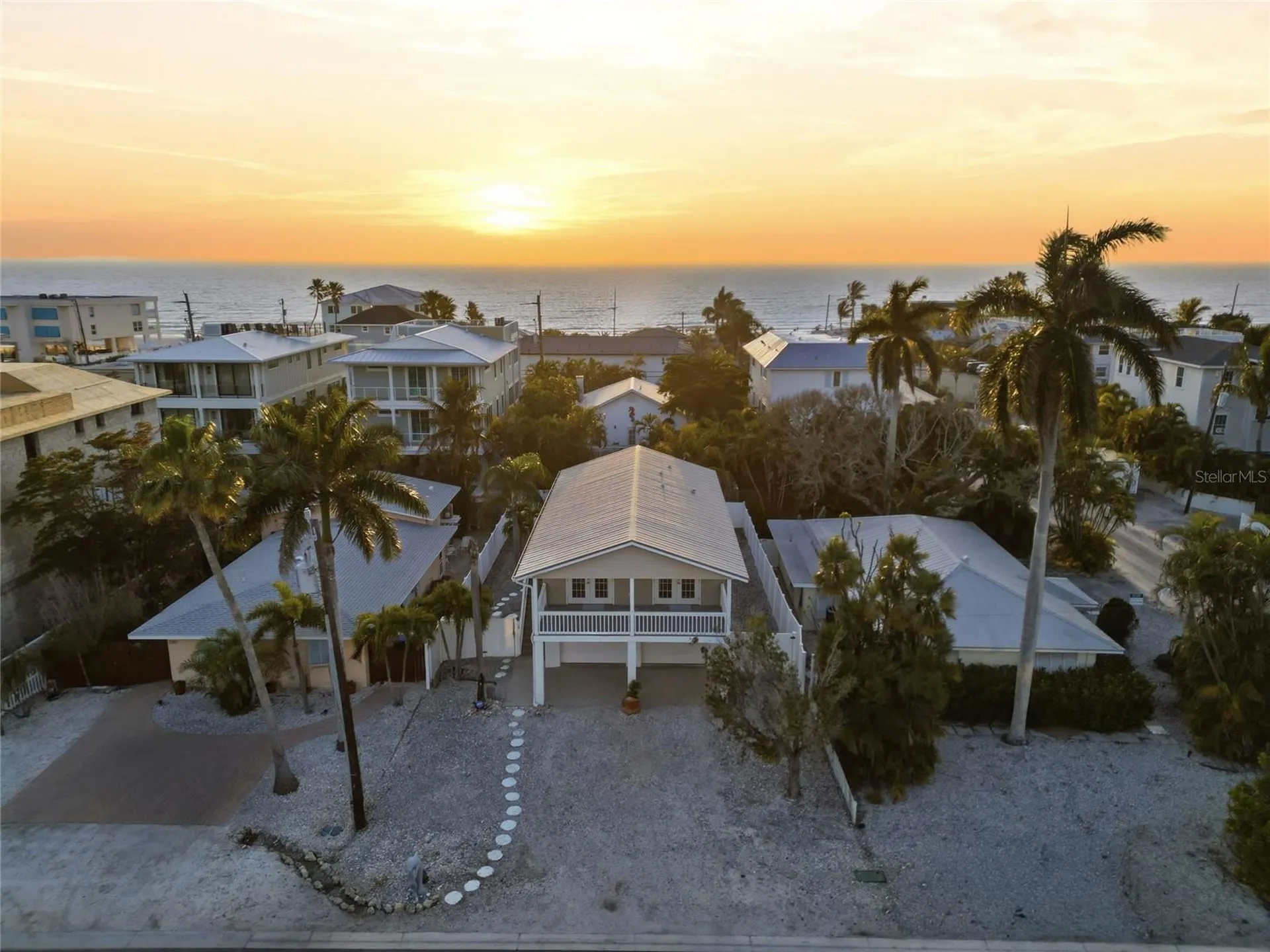 2112 Avenue B Bradenton Beach FL 34217