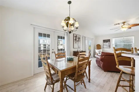 2112 Avenue B Bradenton Beach FL 34217