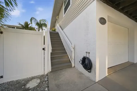 2112 Avenue B Bradenton Beach FL 34217