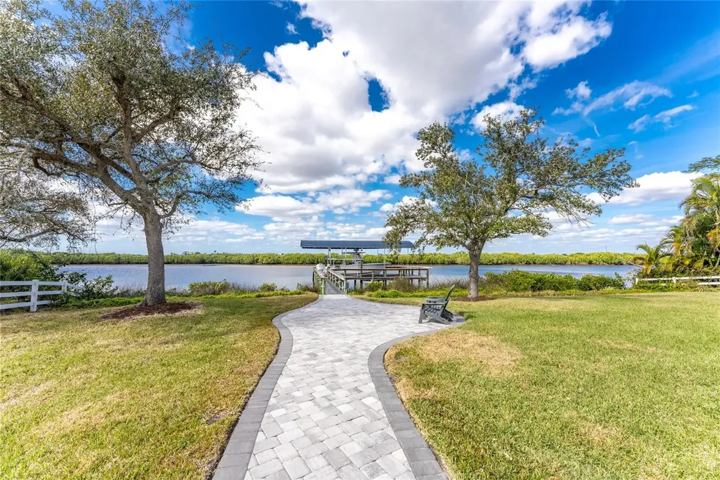 2001 Treasure Lane Punta Gorda FL 33982
