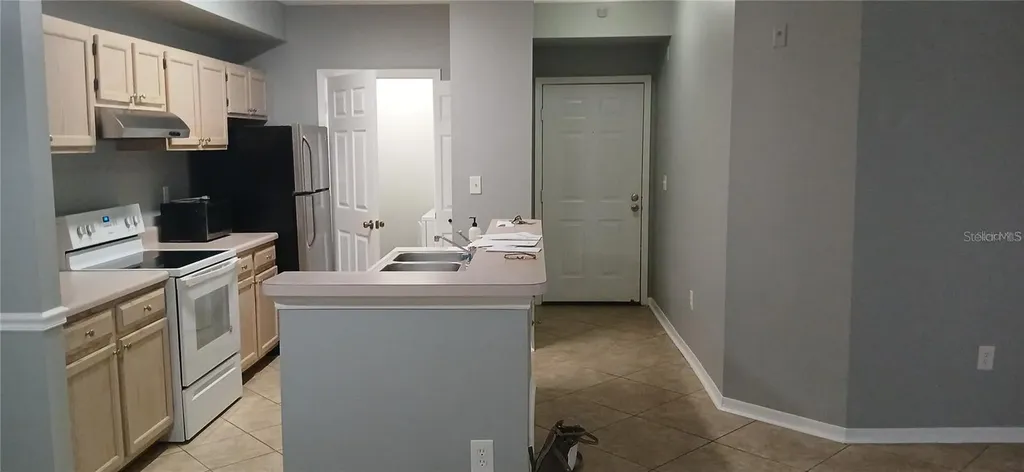 5606 Pinnacle Heights Circle Tampa FL 33624
