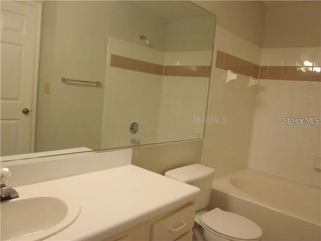 5606 Pinnacle Heights Circle Tampa FL 33624