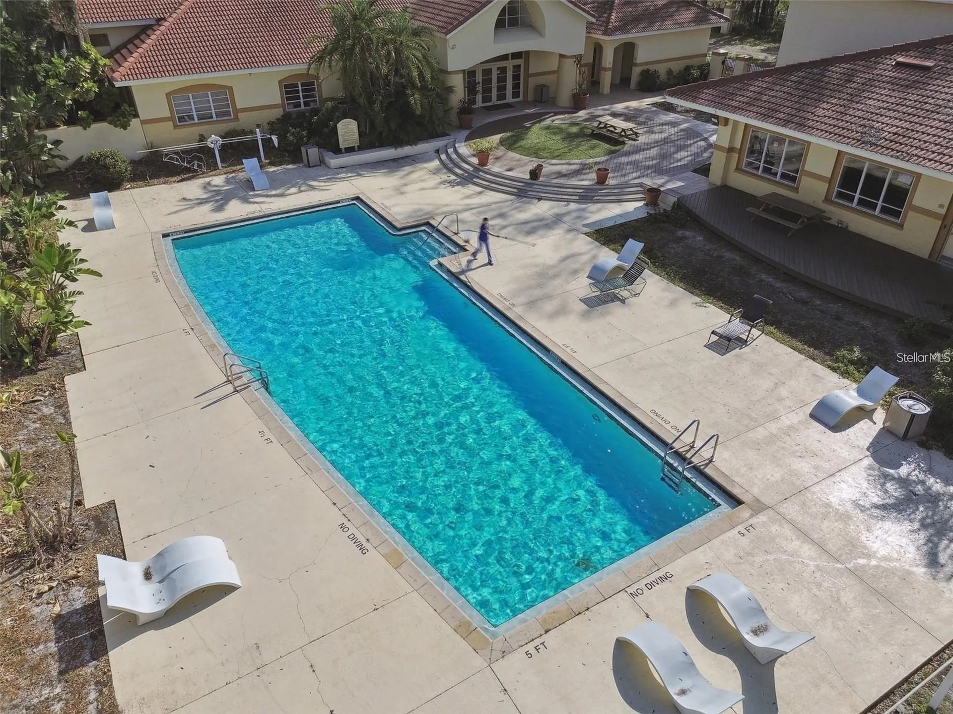 5606 Pinnacle Heights Circle Tampa FL 33624