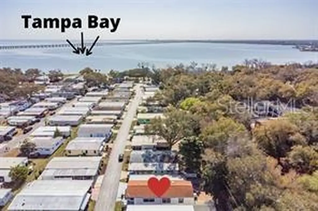585 Sky Harbor Drive Clearwater FL 33759