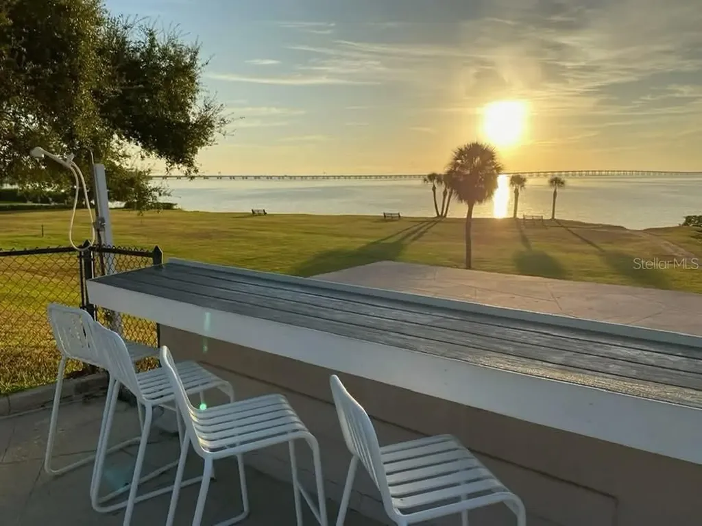 585 Sky Harbor Drive Clearwater FL 33759