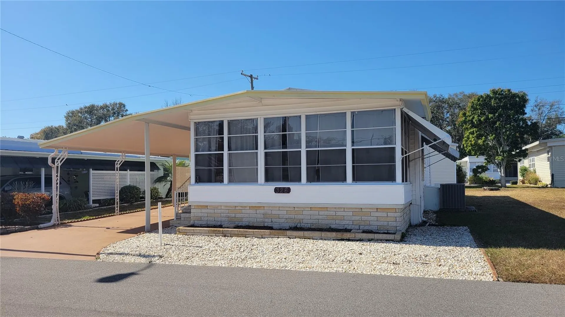 585 Sky Harbor Drive Clearwater FL 33759