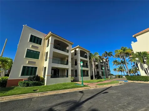 50 Ocean Dr. Street Luquillo PR 00773
