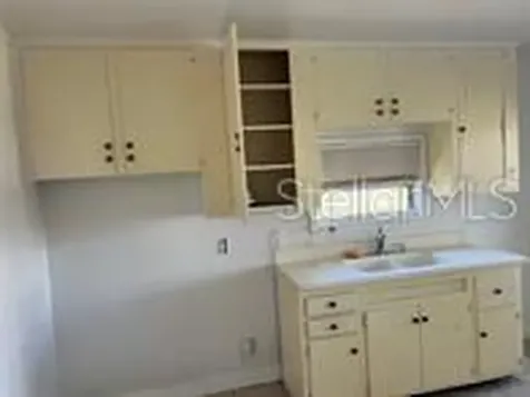 2508 50th Avenue N St Petersburg FL 33714