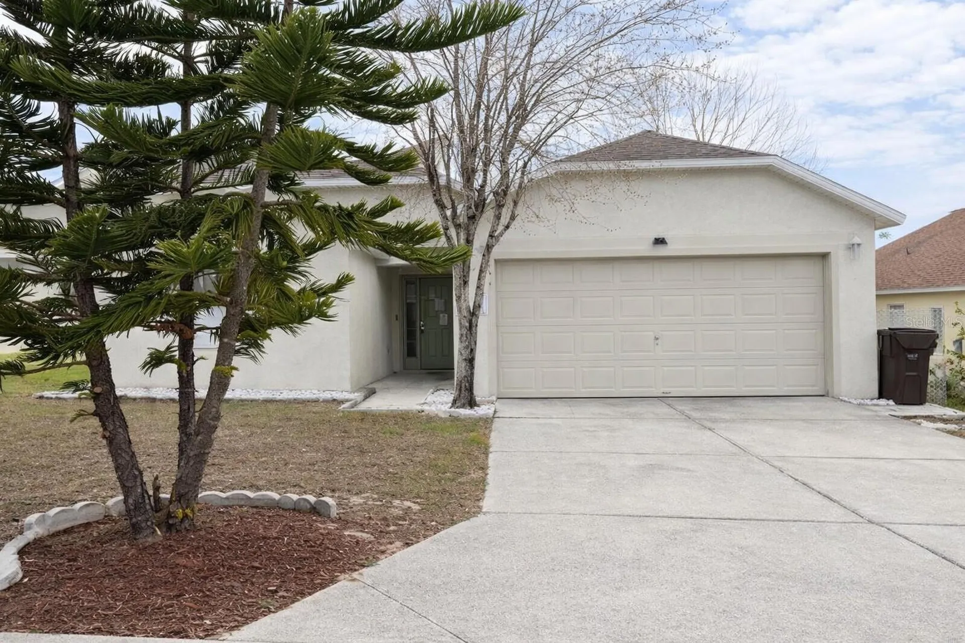 551 Lake Charles Drive Davenport FL 33837