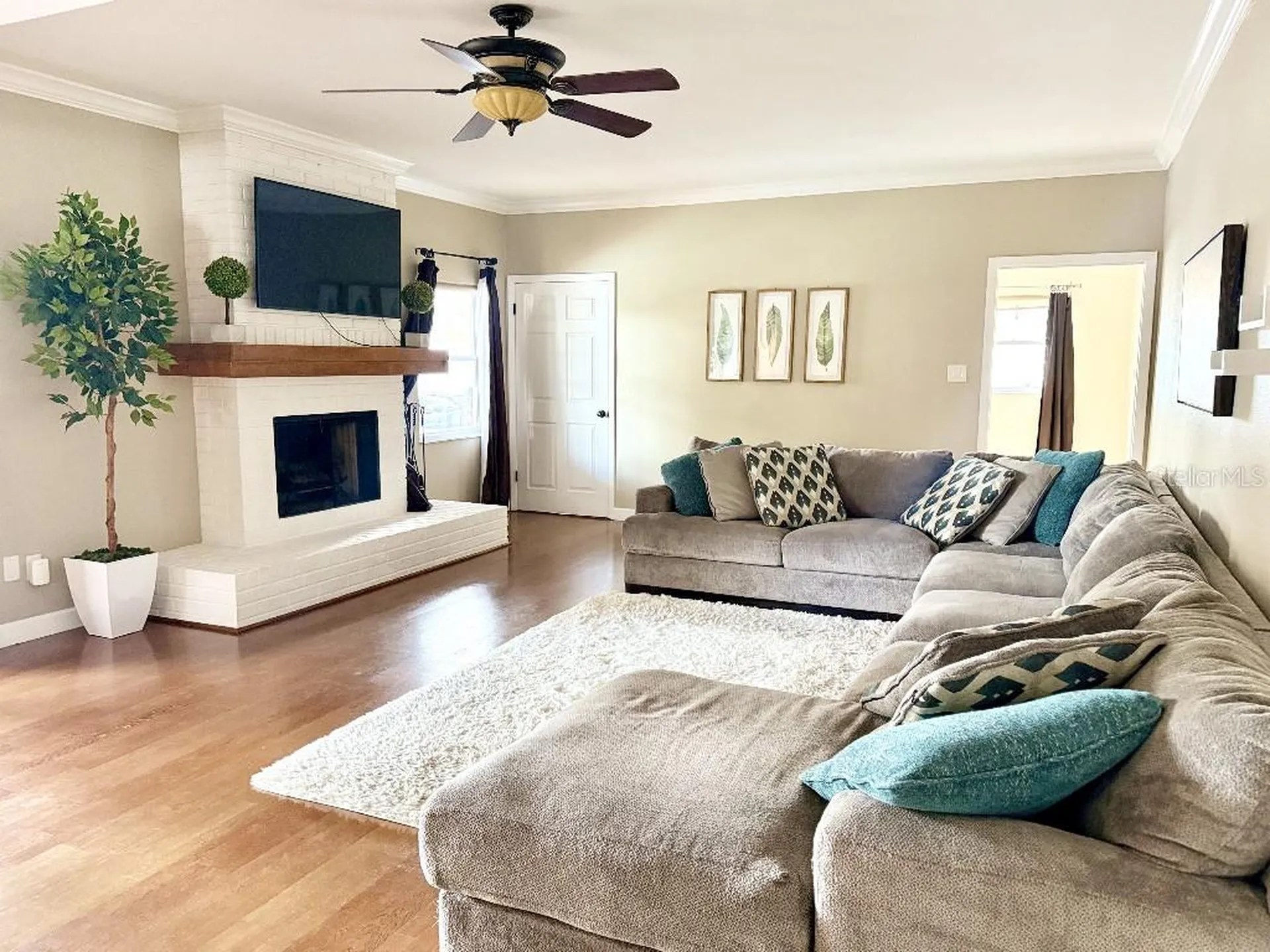 2563 Knotty Pine Way Clearwater FL 33761