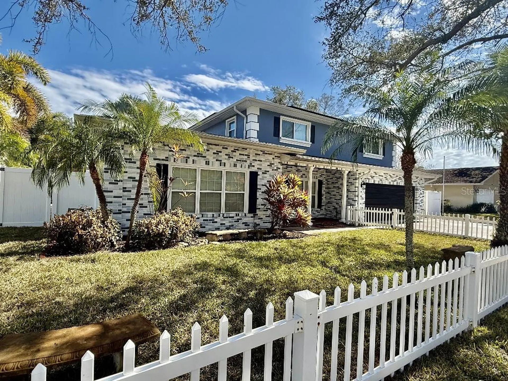 2563 Knotty Pine Way Clearwater FL 33761