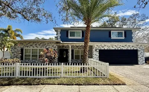 2563 Knotty Pine Way Clearwater FL 33761