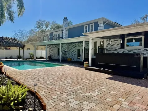 2563 Knotty Pine Way Clearwater FL 33761