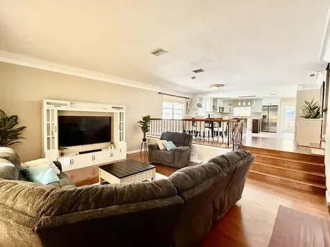 2563 Knotty Pine Way Clearwater FL 33761
