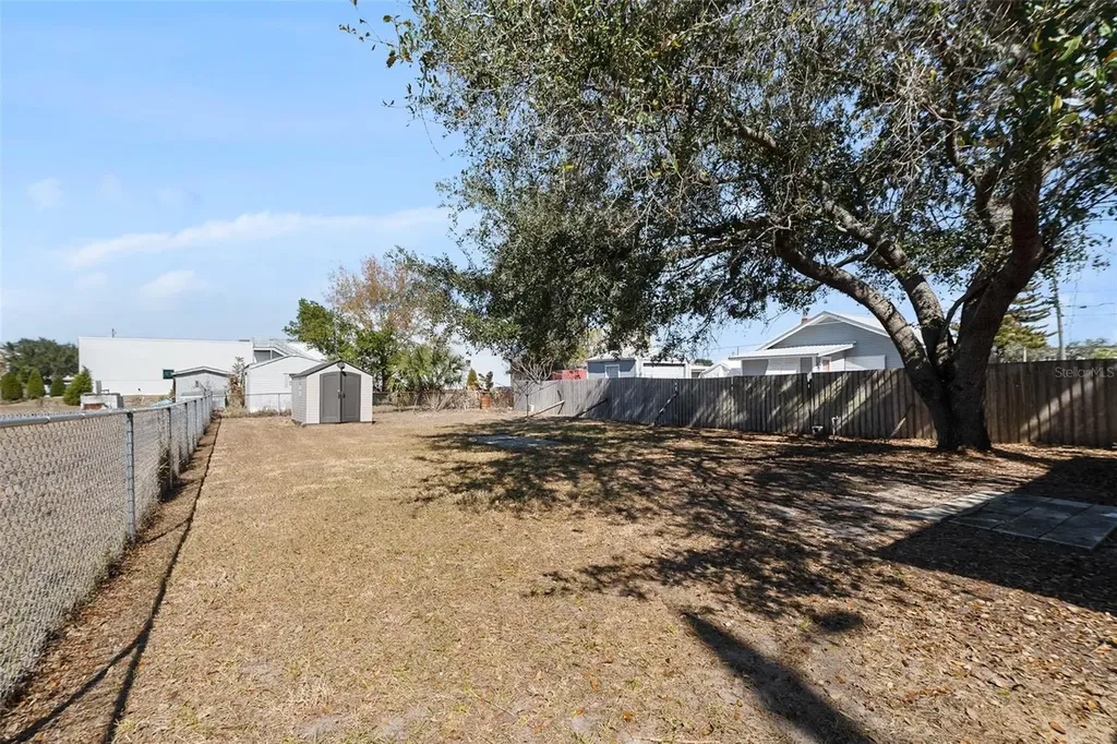 110 W 1st Street Frostproof FL 33843