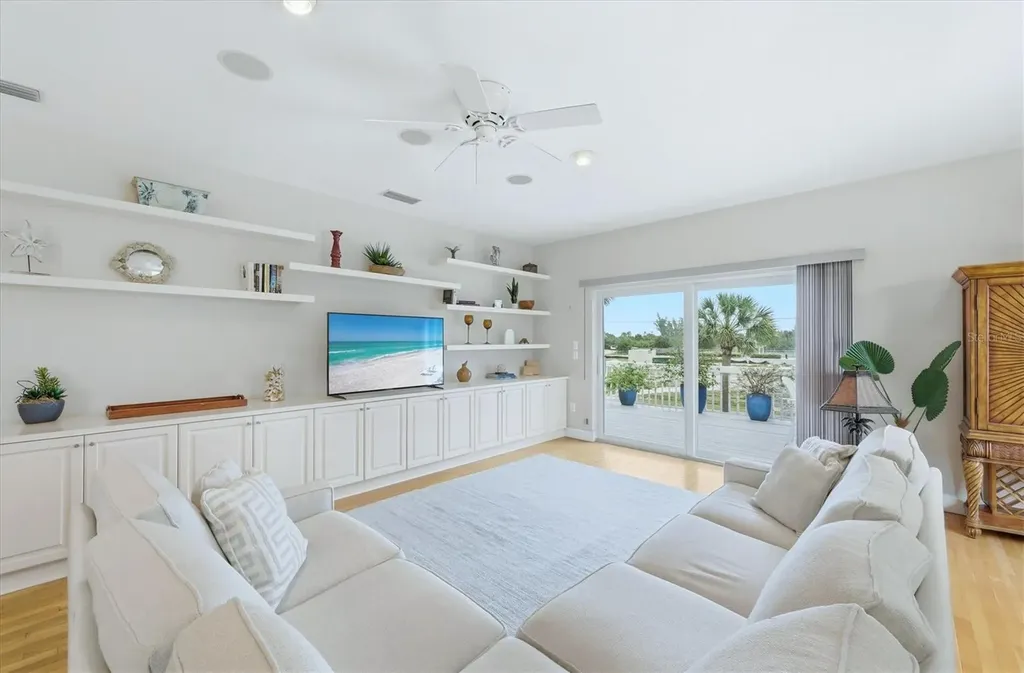 281 Seabreeze Court Boca Grande FL 33921
