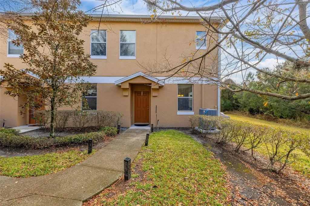 1532 Scarlet Oak Loop Winter Garden FL 34787