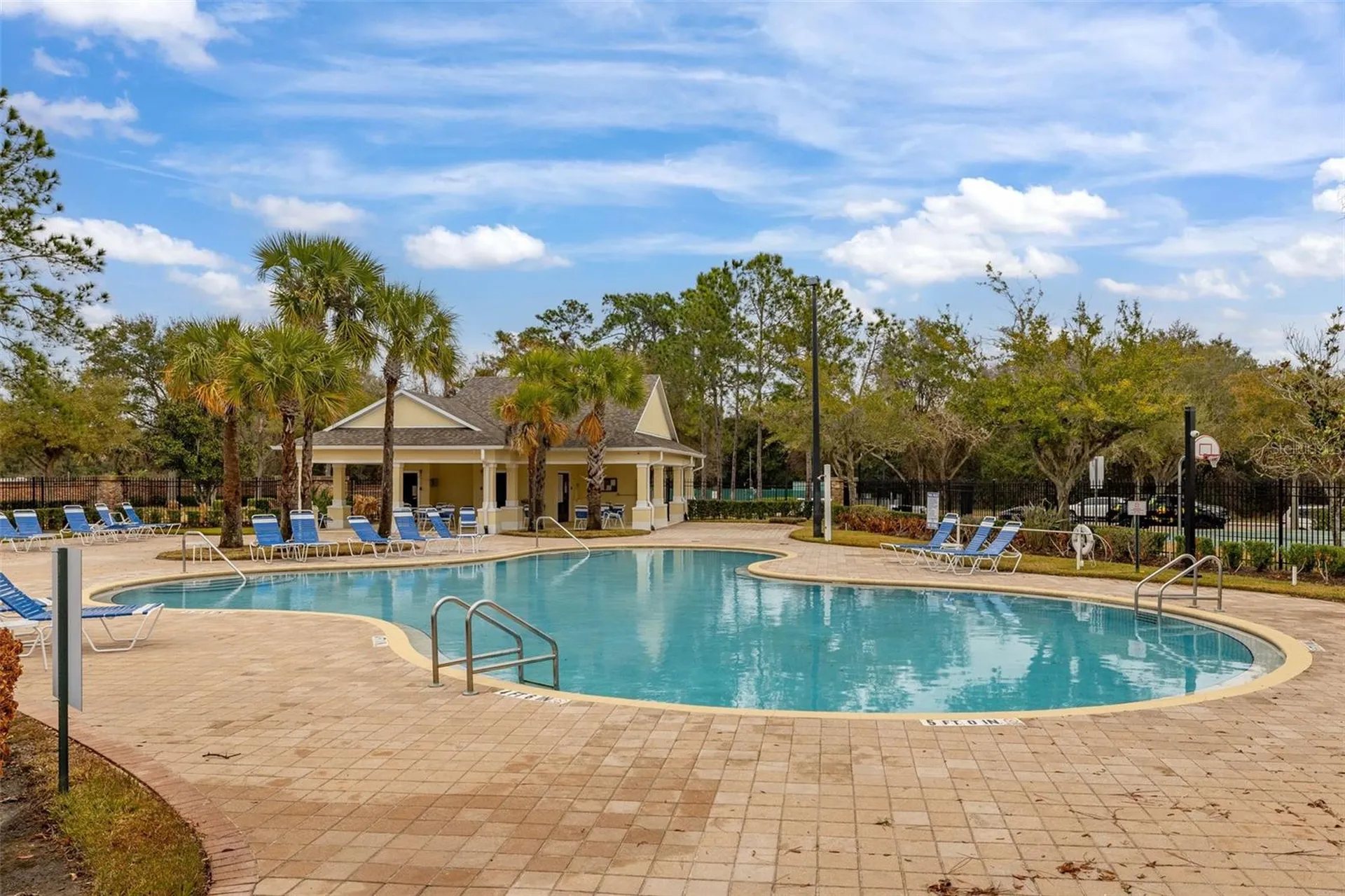 1532 Scarlet Oak Loop Winter Garden FL 34787