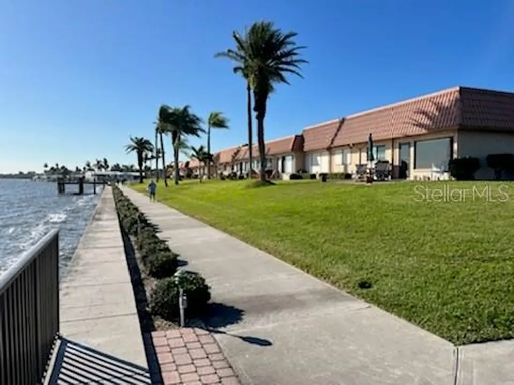 19029 Us Highway 19 N Clearwater FL 33764
