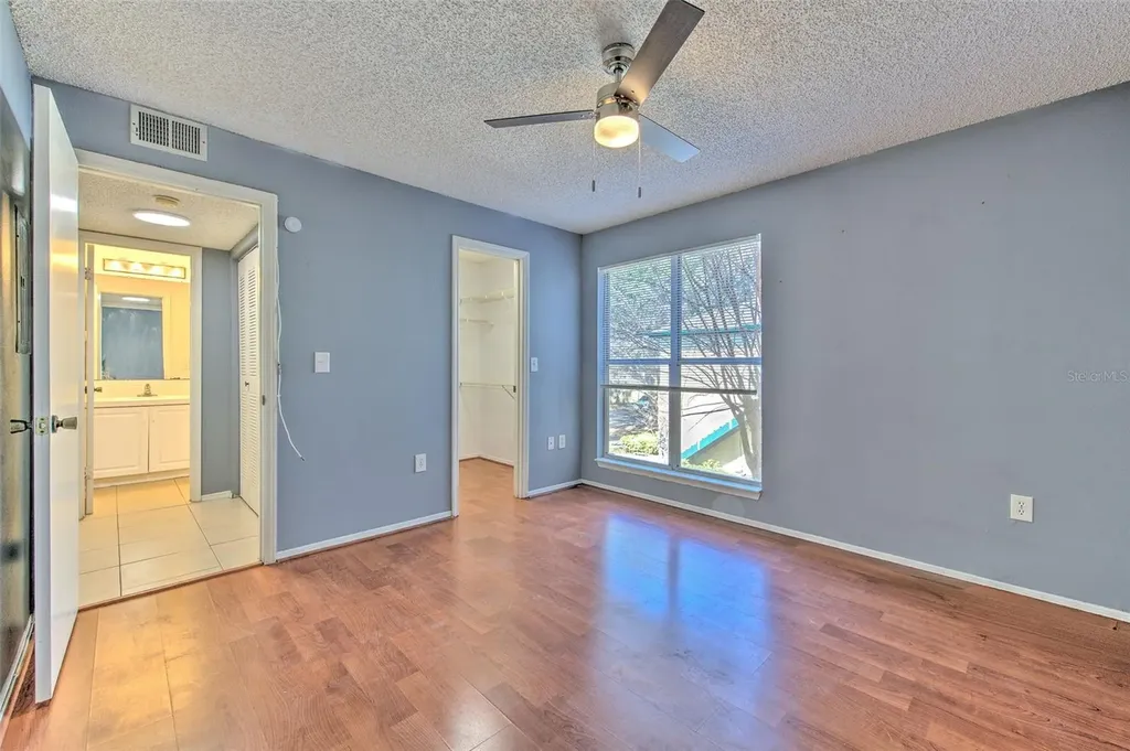 10028 Strafford Oak Court Tampa FL 33624