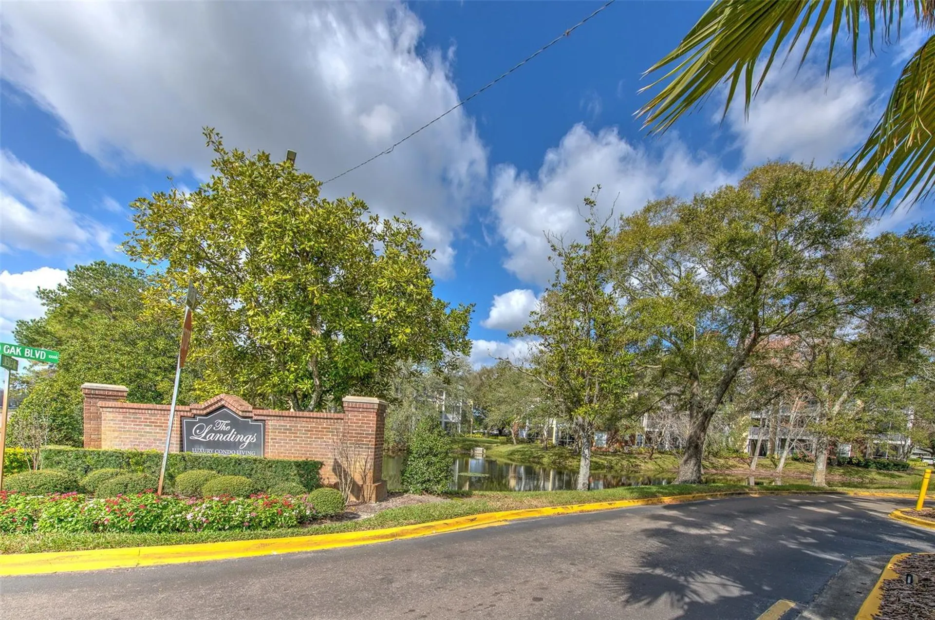 10028 Strafford Oak Court Tampa FL 33624