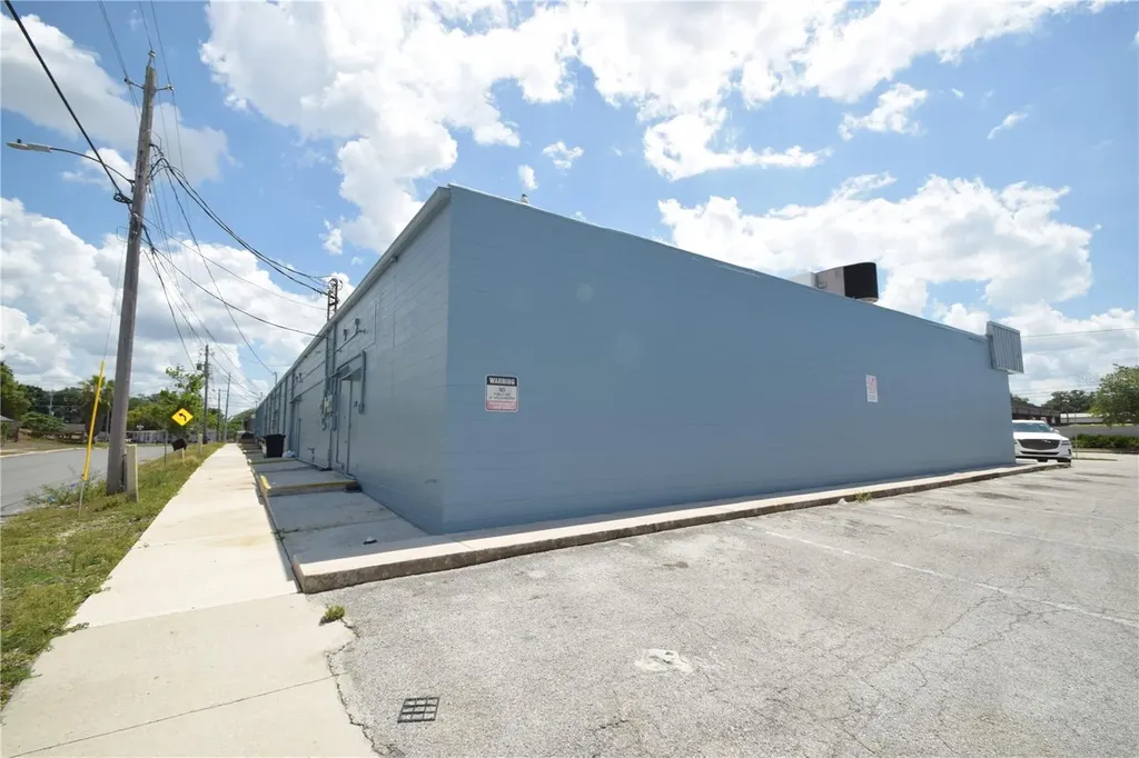 835/837 N Lake Parker Avenue Lakeland FL 33801