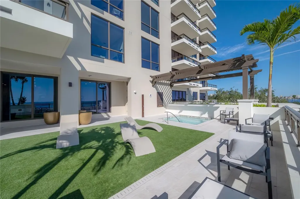 2103 Bayshore Boulevard Tampa FL 33606