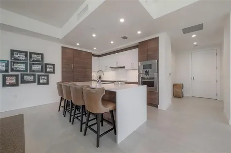 2103 Bayshore Boulevard Tampa FL 33606