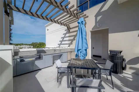 2103 Bayshore Boulevard Tampa FL 33606