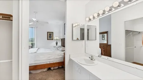 9610 Club South Circle Sarasota FL 34238