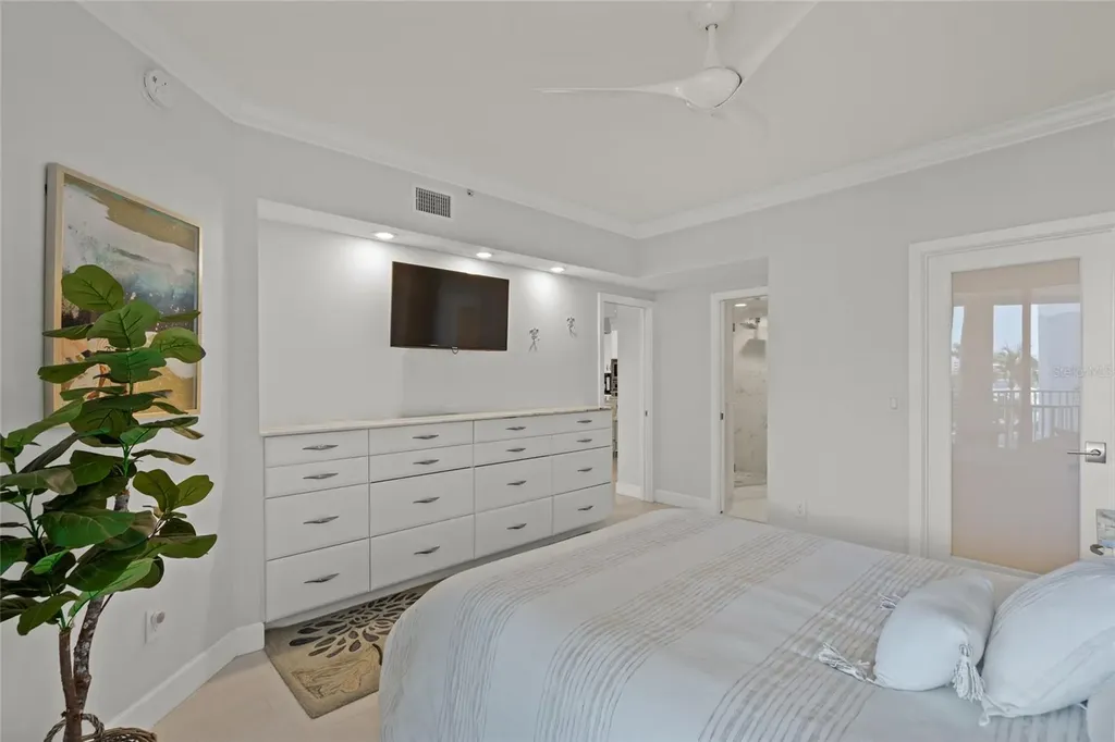 1280 Dolphin Bay Way Sarasota FL 34242