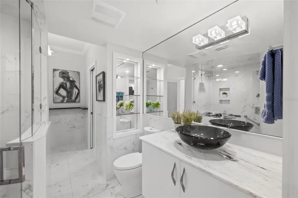 1280 Dolphin Bay Way Sarasota FL 34242