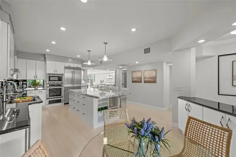 1280 Dolphin Bay Way Sarasota FL 34242