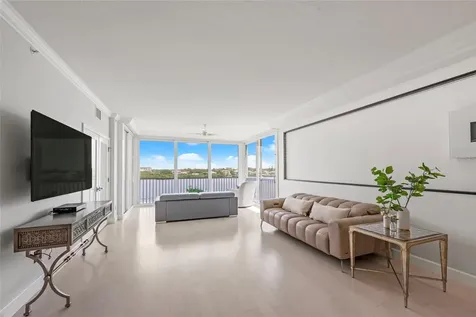 1280 Dolphin Bay Way Sarasota FL 34242