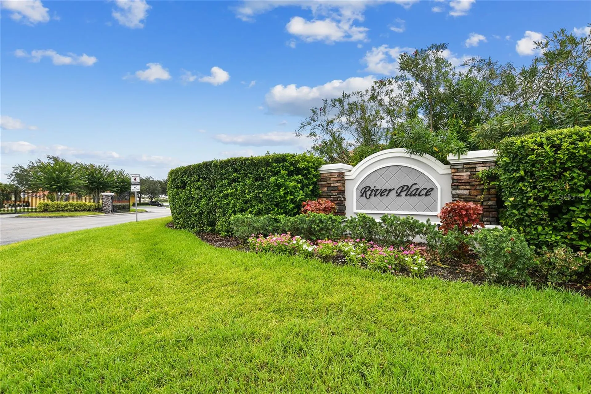7122 68th Drive E Bradenton FL 34203
