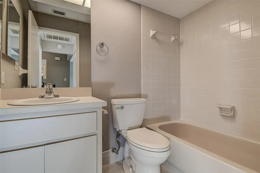 4752 Sunny Loop Holiday FL 34690