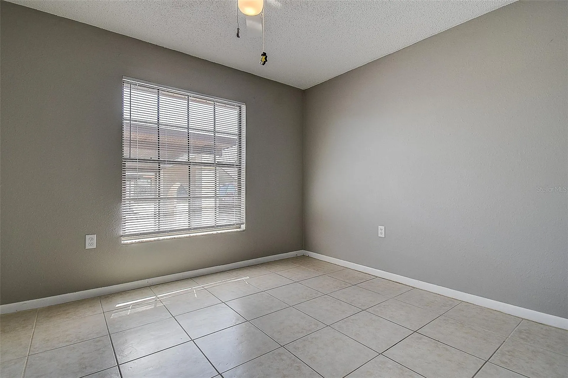 4752 Sunny Loop Holiday FL 34690
