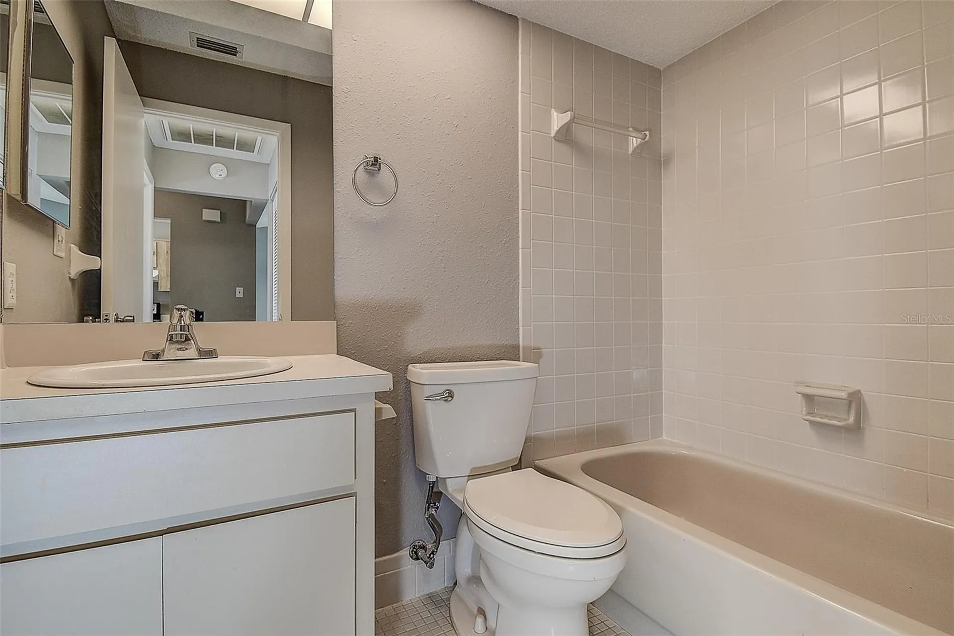 4752 Sunny Loop Holiday FL 34690