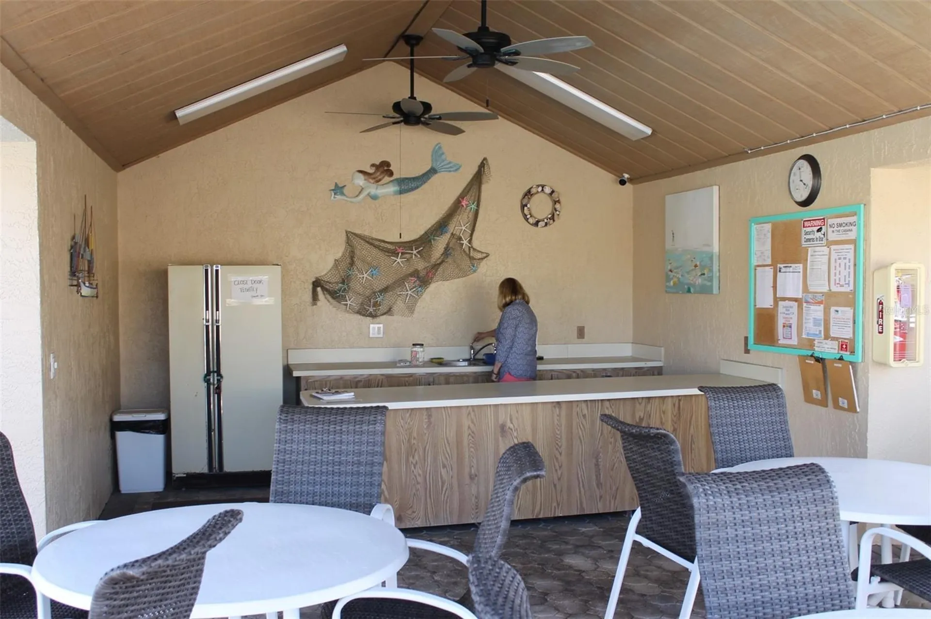 4752 Sunny Loop Holiday FL 34690