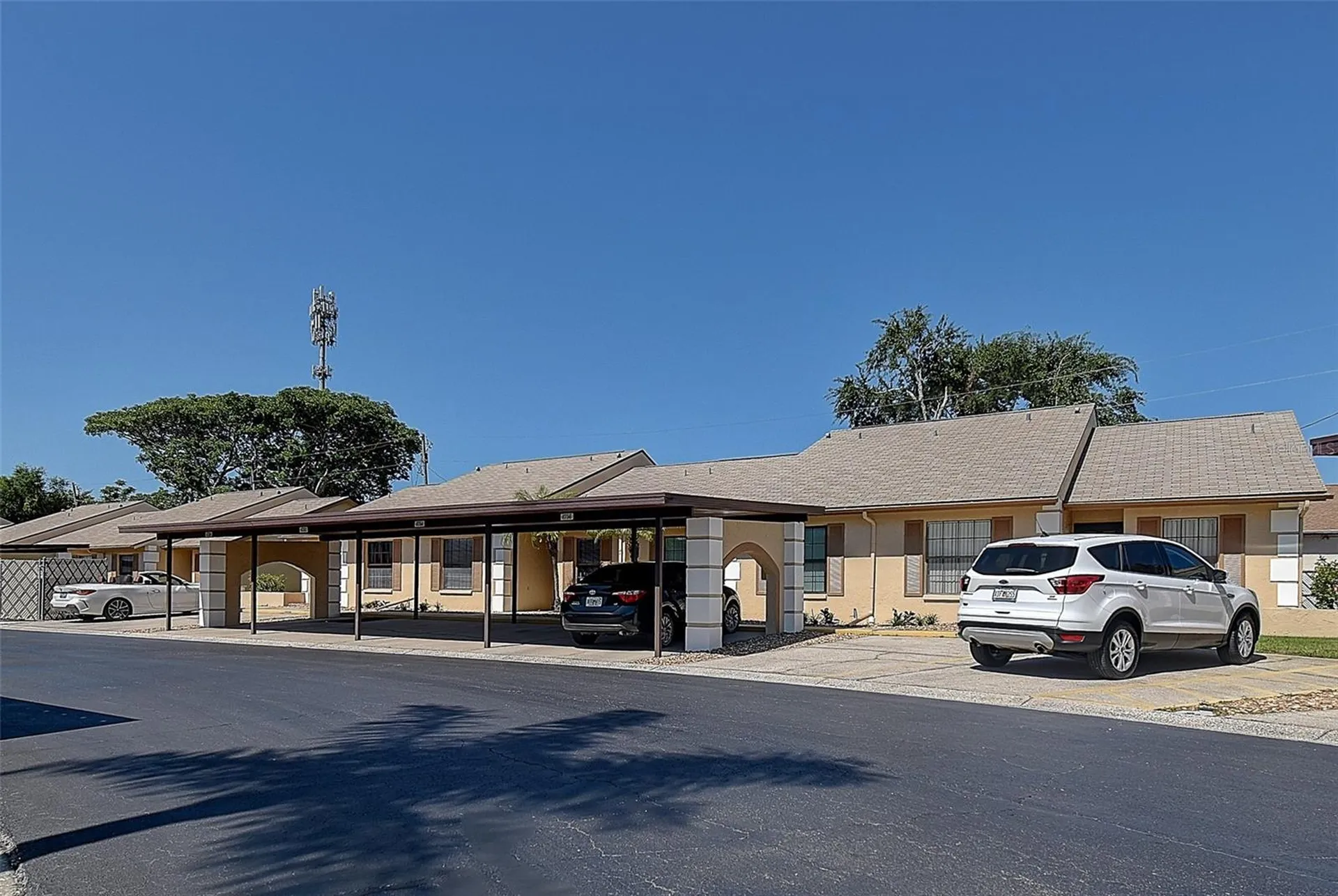 4752 Sunny Loop Holiday FL 34690