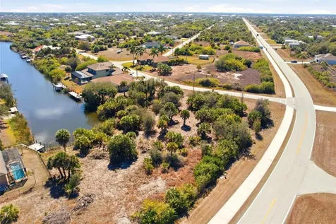 9882 Calumet Boulevard Port Charlotte FL 33981