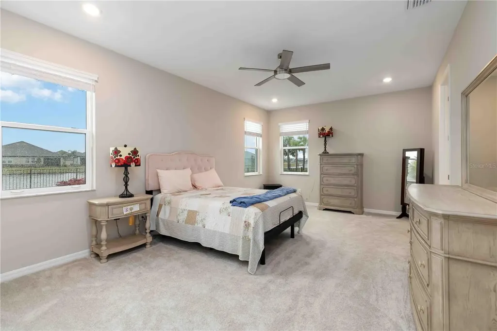 17408 Savory Mist Circle Lakewood Ranch FL 34211
