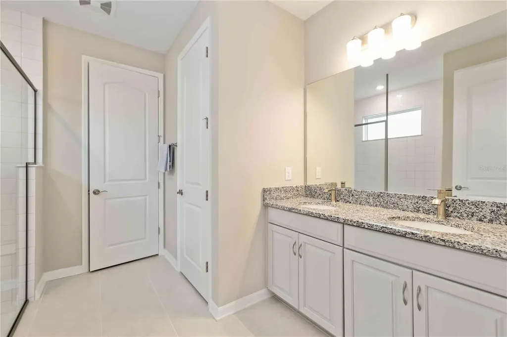 17408 Savory Mist Circle Lakewood Ranch FL 34211