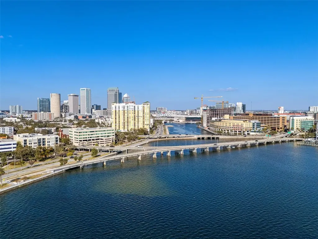 509 W Bay Street Tampa FL 33606