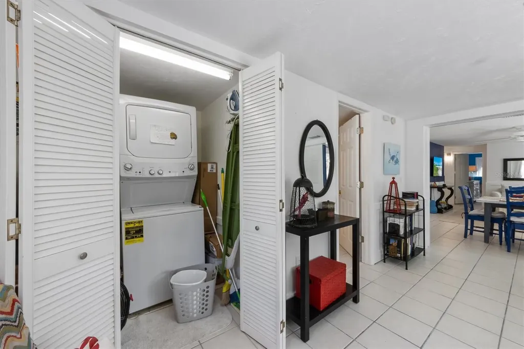 5807 De Palmas Avenue Holmes Beach FL 34217