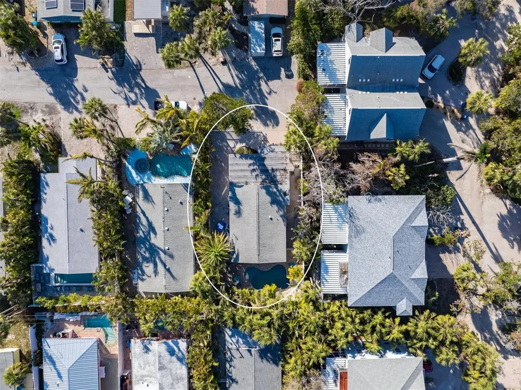 5807 De Palmas Avenue Holmes Beach FL 34217