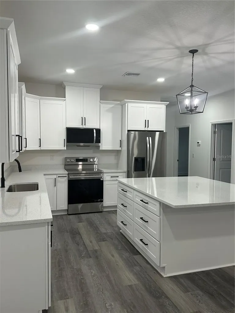13311 Midway Avenue Astatula FL 34705