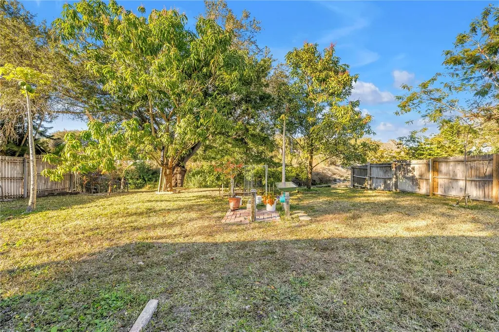 6825 Circlecreek Drive Pinellas Park FL 33781