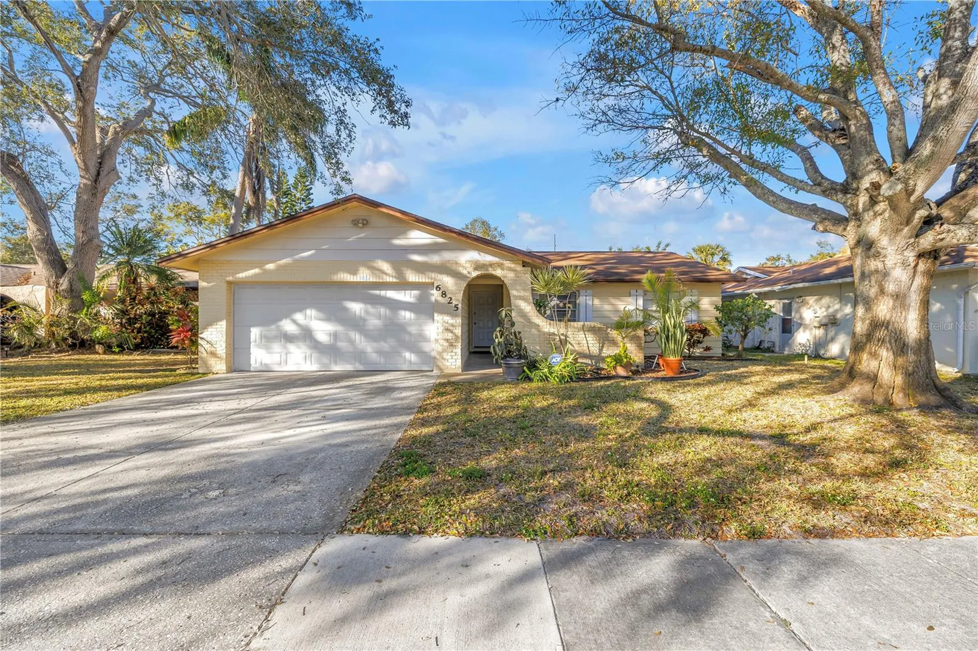 6825 Circlecreek Drive Pinellas Park FL 33781