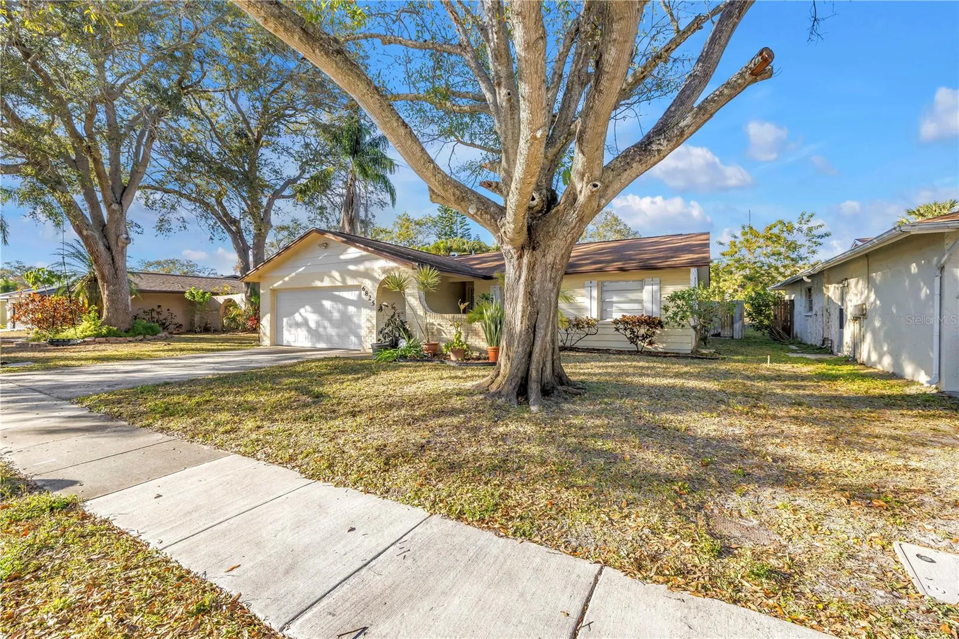 6825 Circlecreek Drive Pinellas Park FL 33781